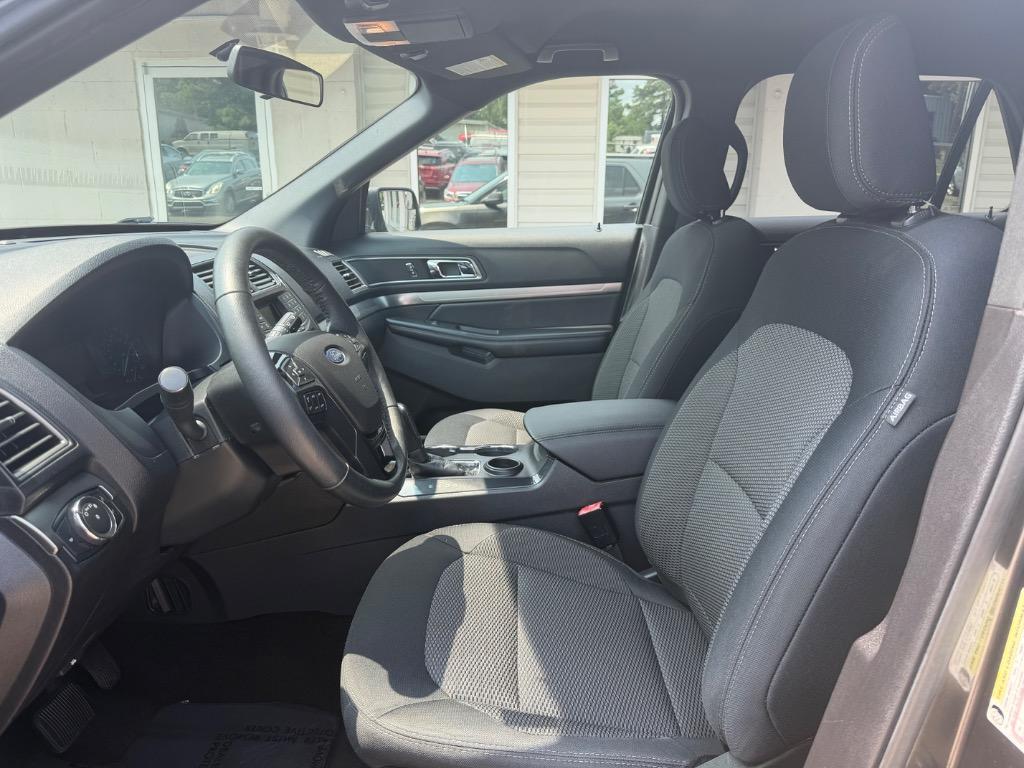 2018 Ford Explorer - $11,500