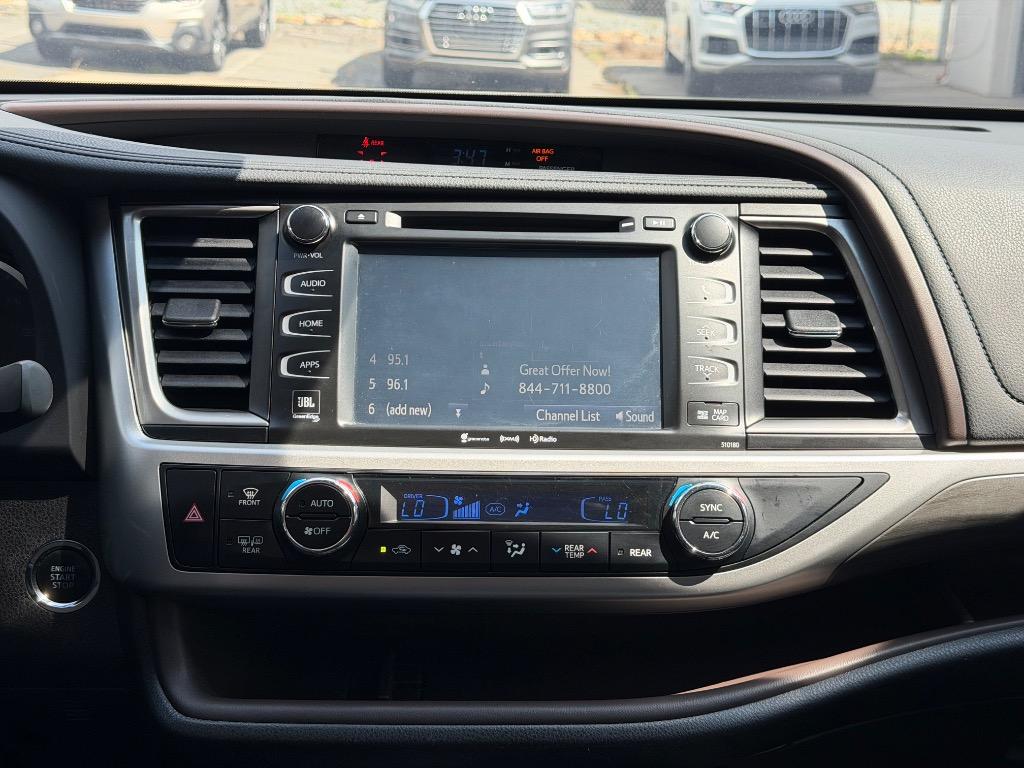 2017 Toyota Highlander - $22,500