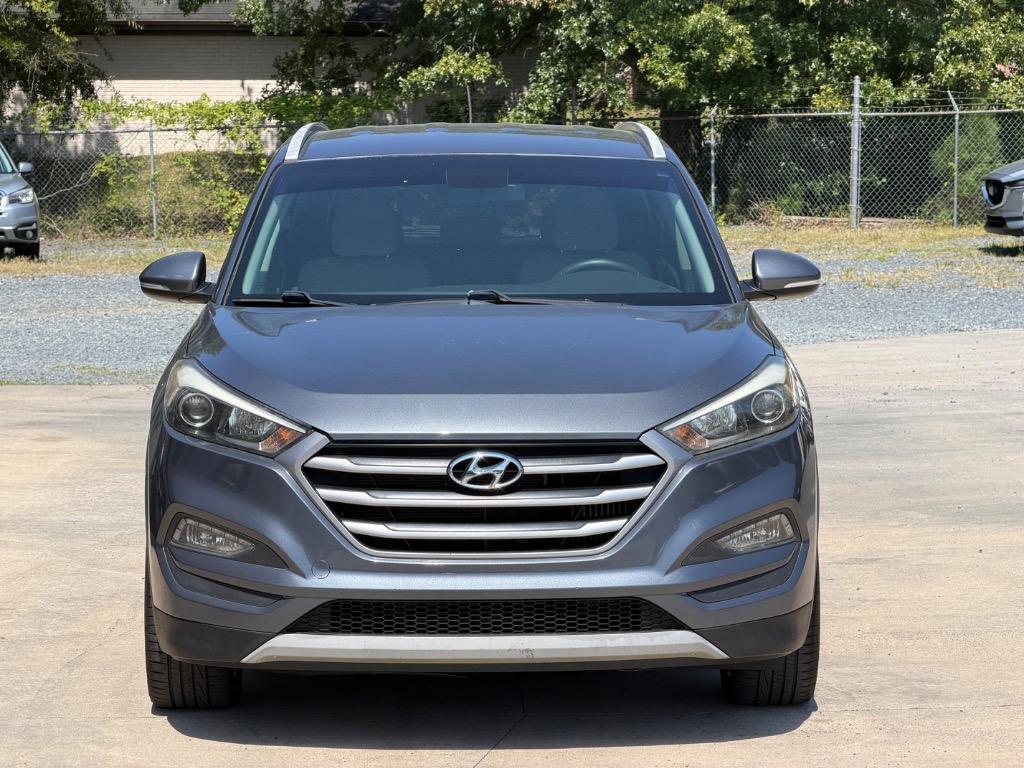 2017 Hyundai Tucson - $10,900