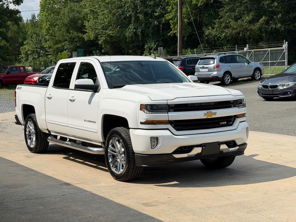 2017 Chevrolet Silverado 1500 - $16,850