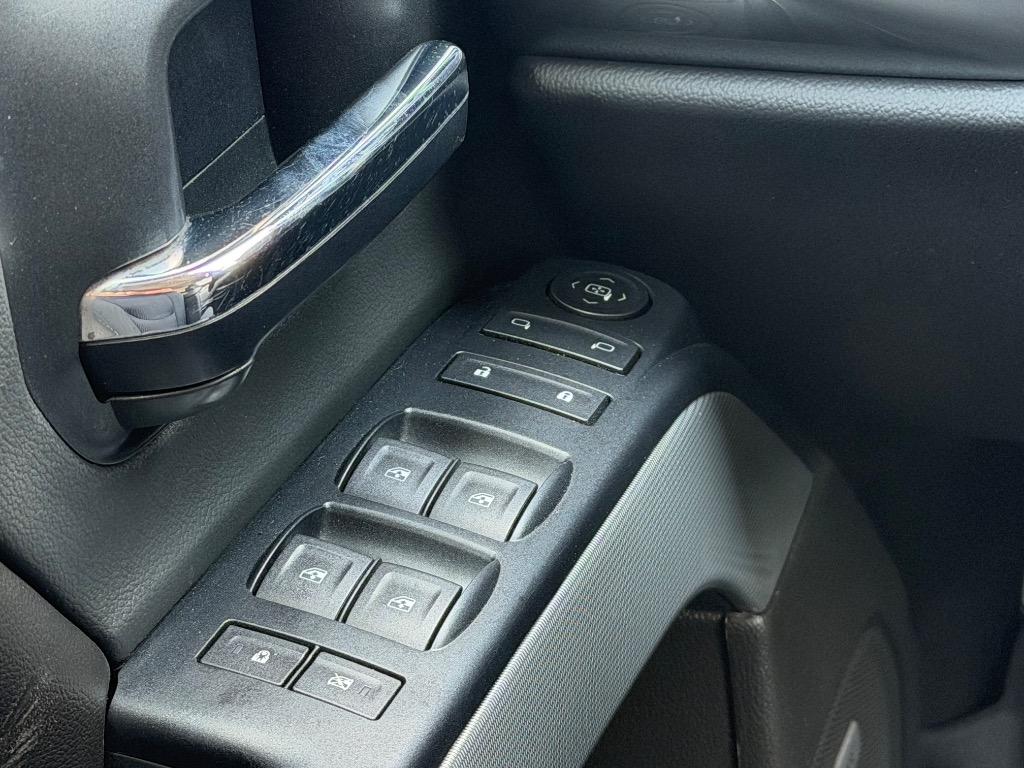 2017 Chevrolet Silverado 1500 - $16,850