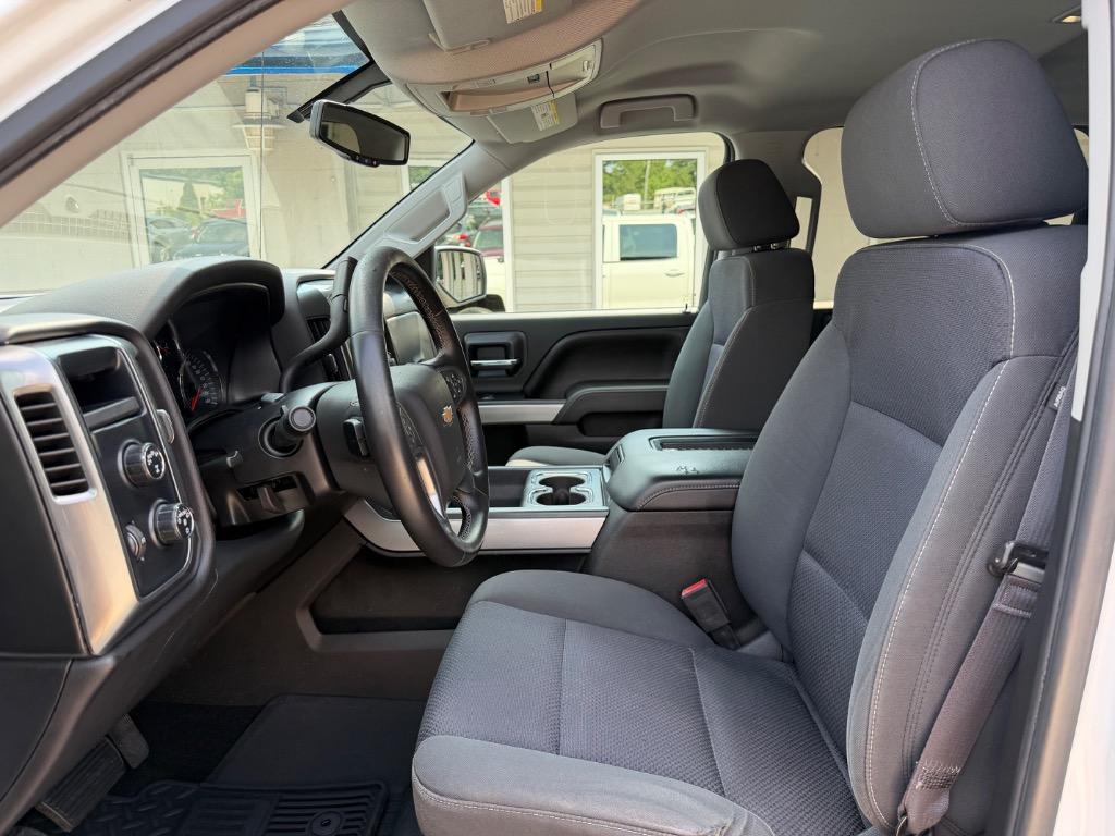 2017 Chevrolet Silverado 1500 - $16,850