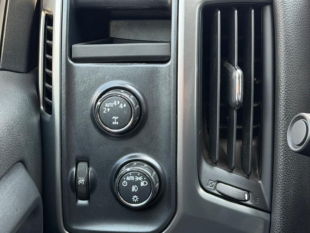 2017 Chevrolet Silverado 1500 - $16,850