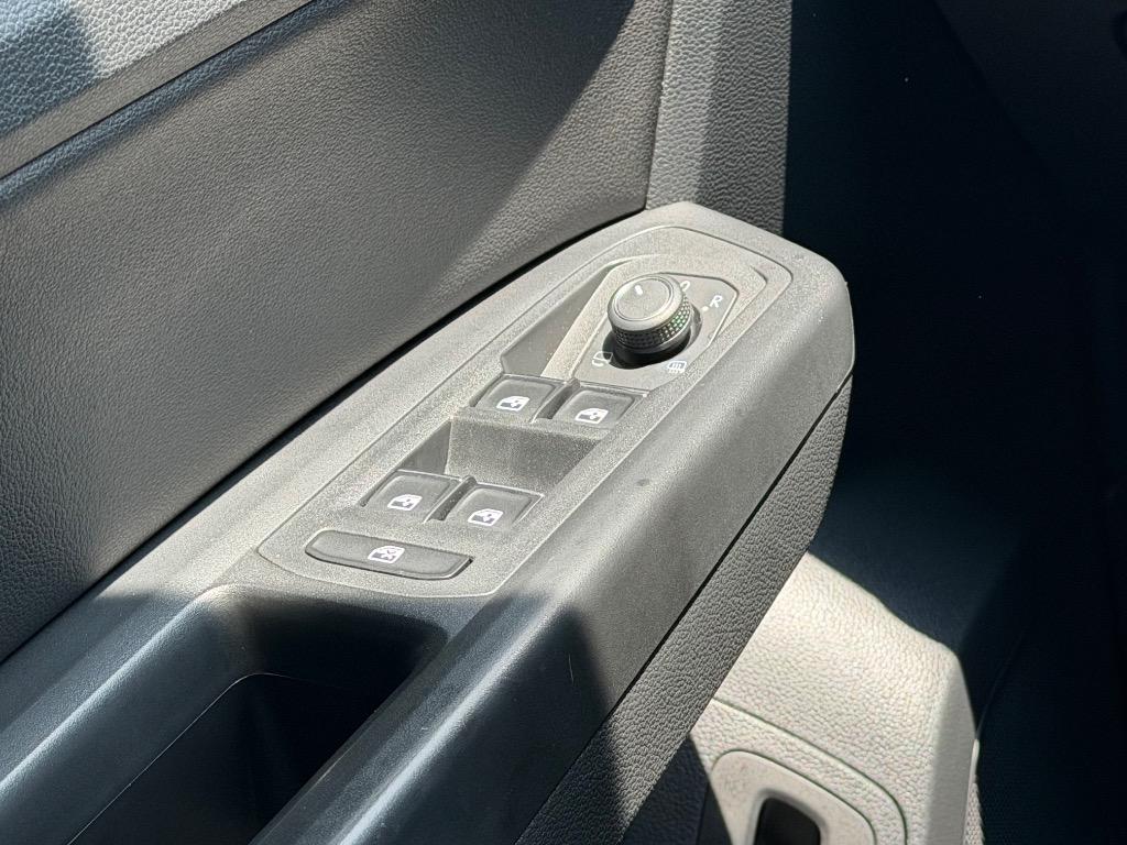 2018 Volkswagen Atlas - $17,790