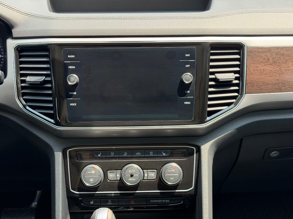 2018 Volkswagen Atlas - $17,790
