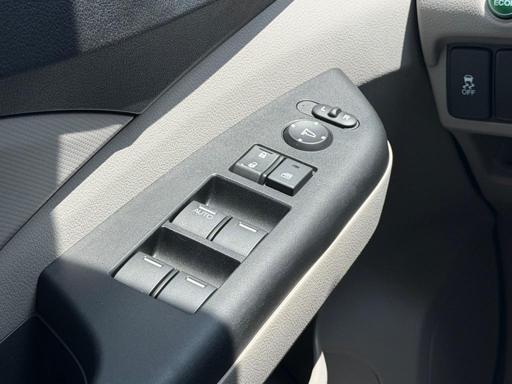2012 Honda CR-V - $13,175
