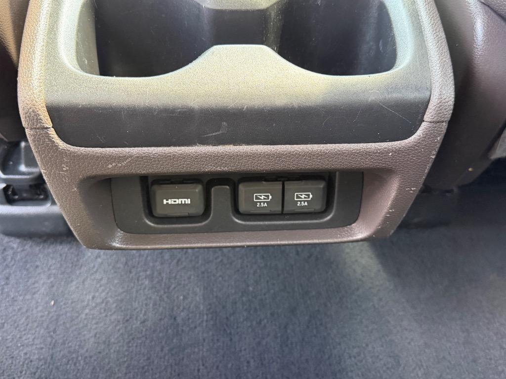2018 Honda Odyssey - $20,700
