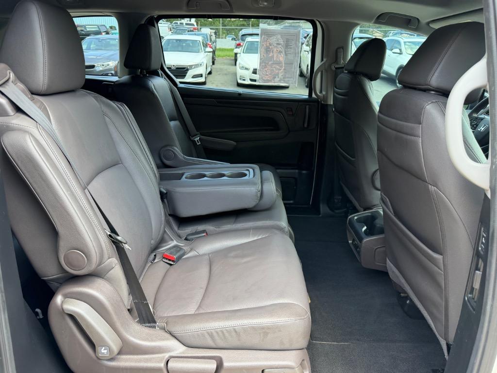 2018 Honda Odyssey - $20,700