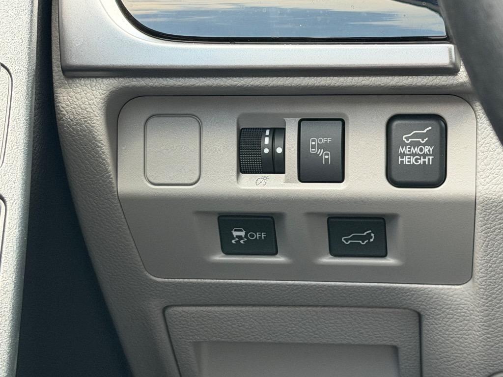 2018 Subaru Outback - $17,983