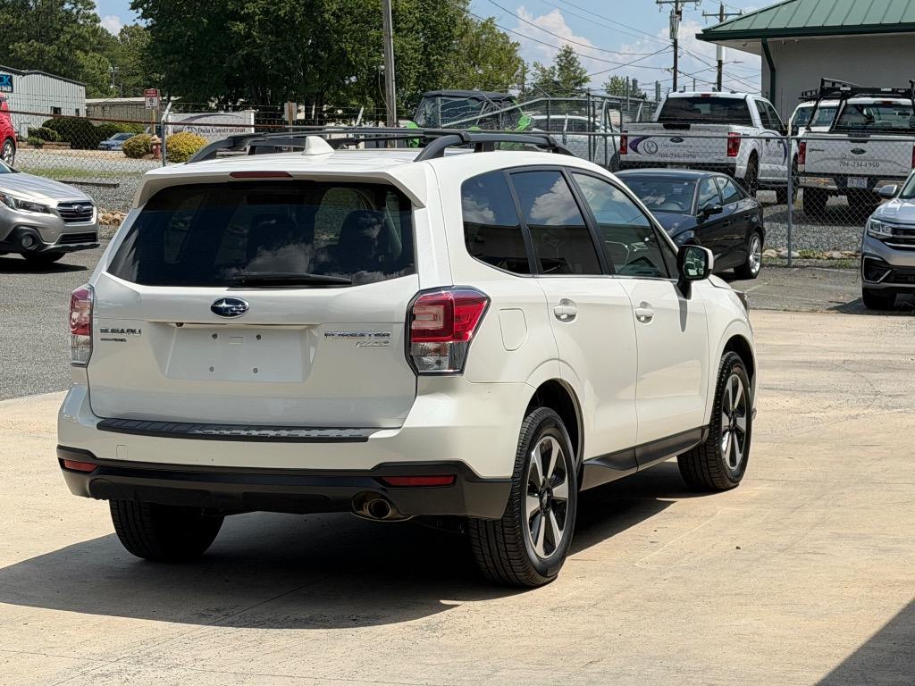 2018 Subaru Outback - $17,983