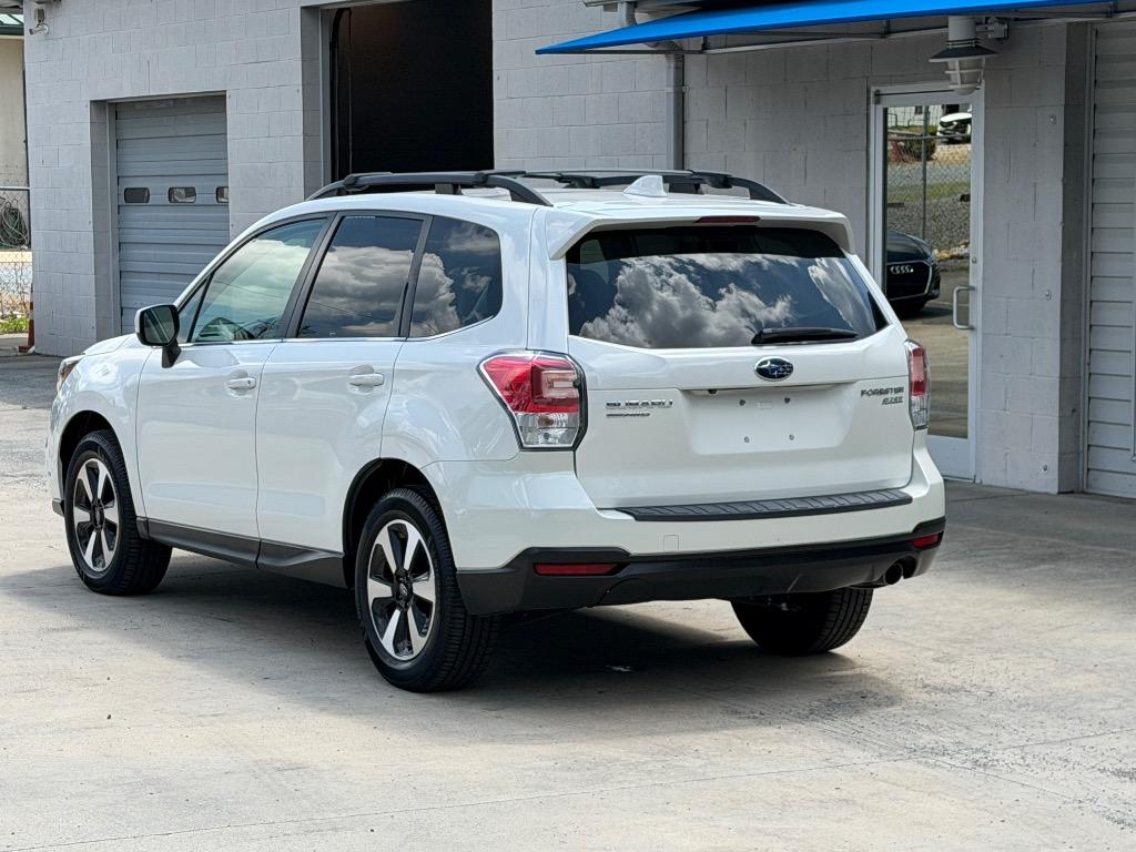 2018 Subaru Outback - $17,983