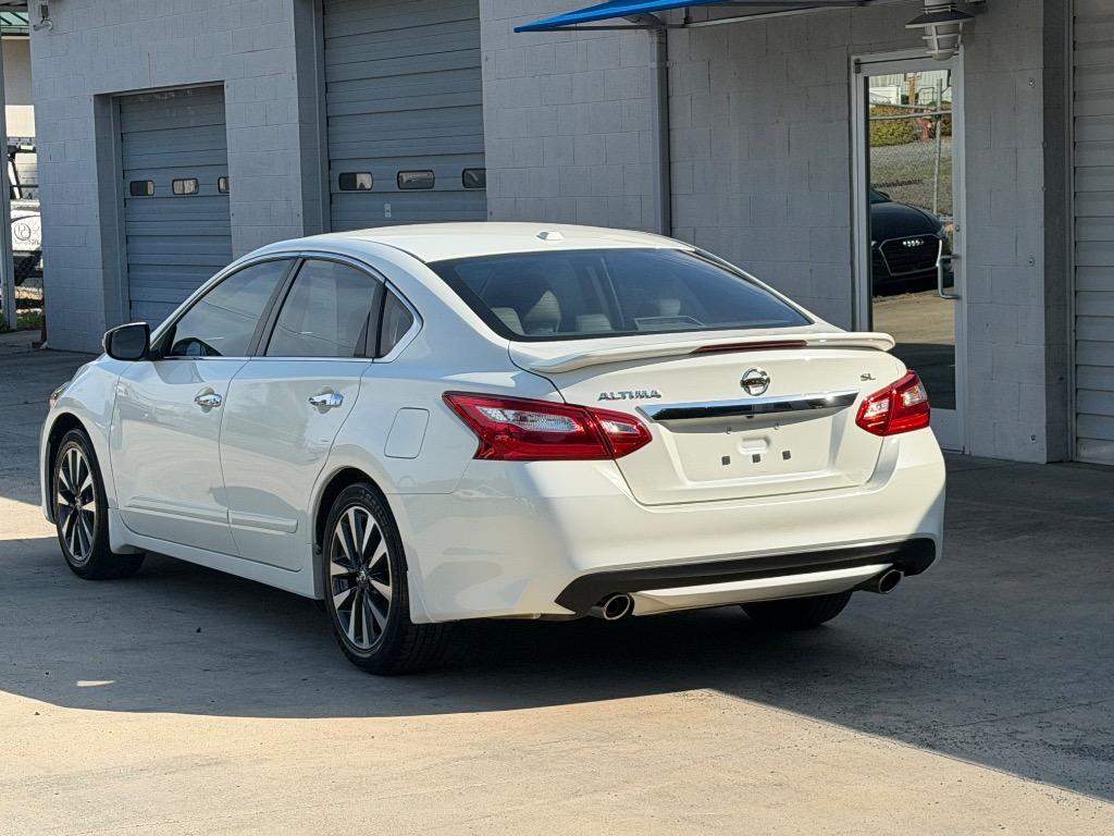 2017 Nissan Altima - $10,555