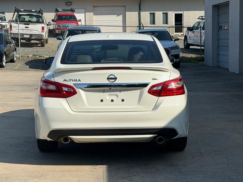 2017 Nissan Altima - $10,555
