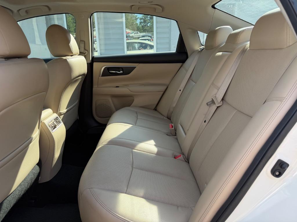 2017 Nissan Altima - $10,555