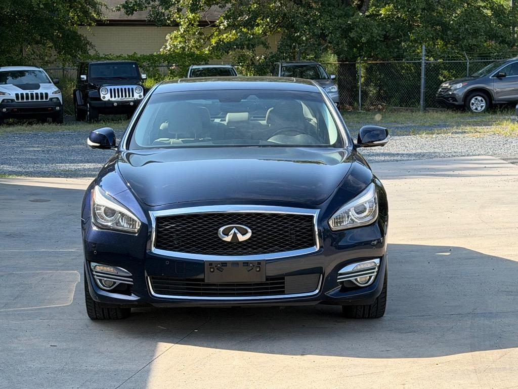 2015 INFINITI Q70 - $12,920