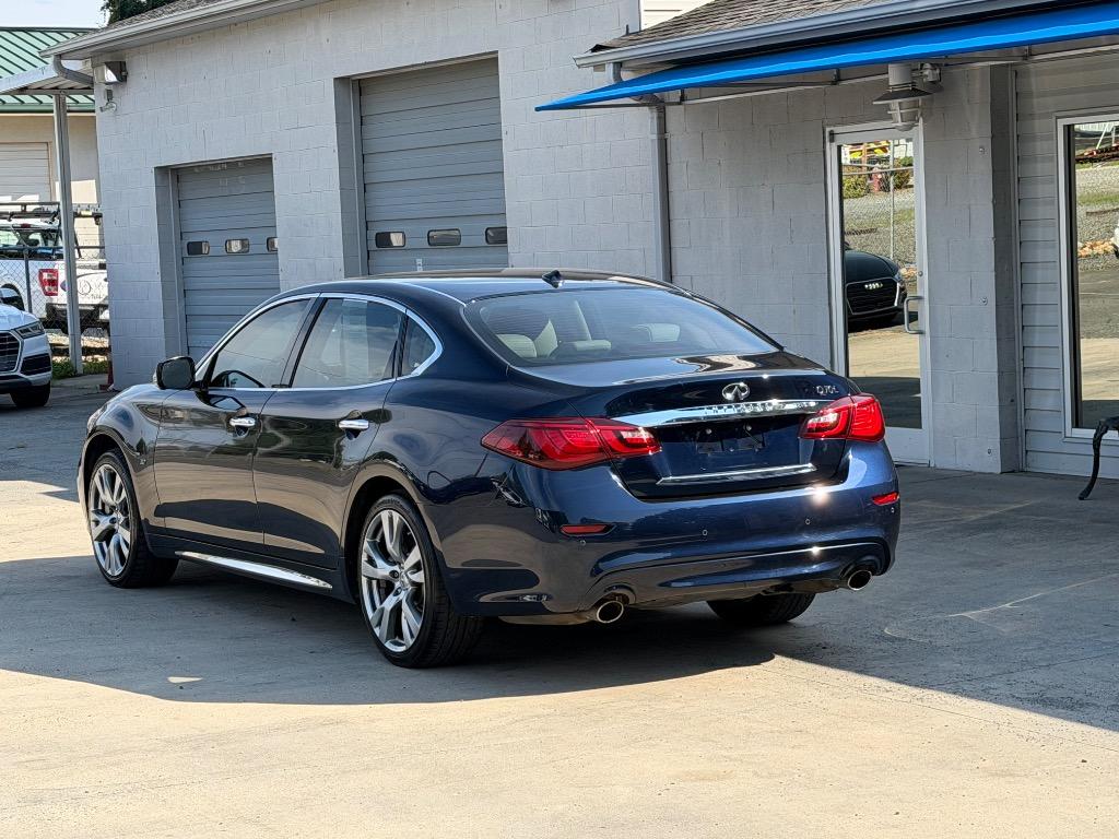 2015 INFINITI Q70 - $12,920
