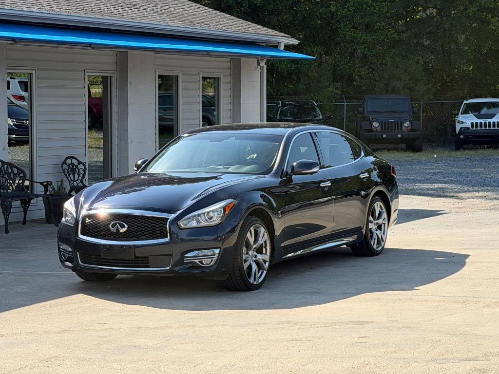 2015 INFINITI Q70 - $12,920