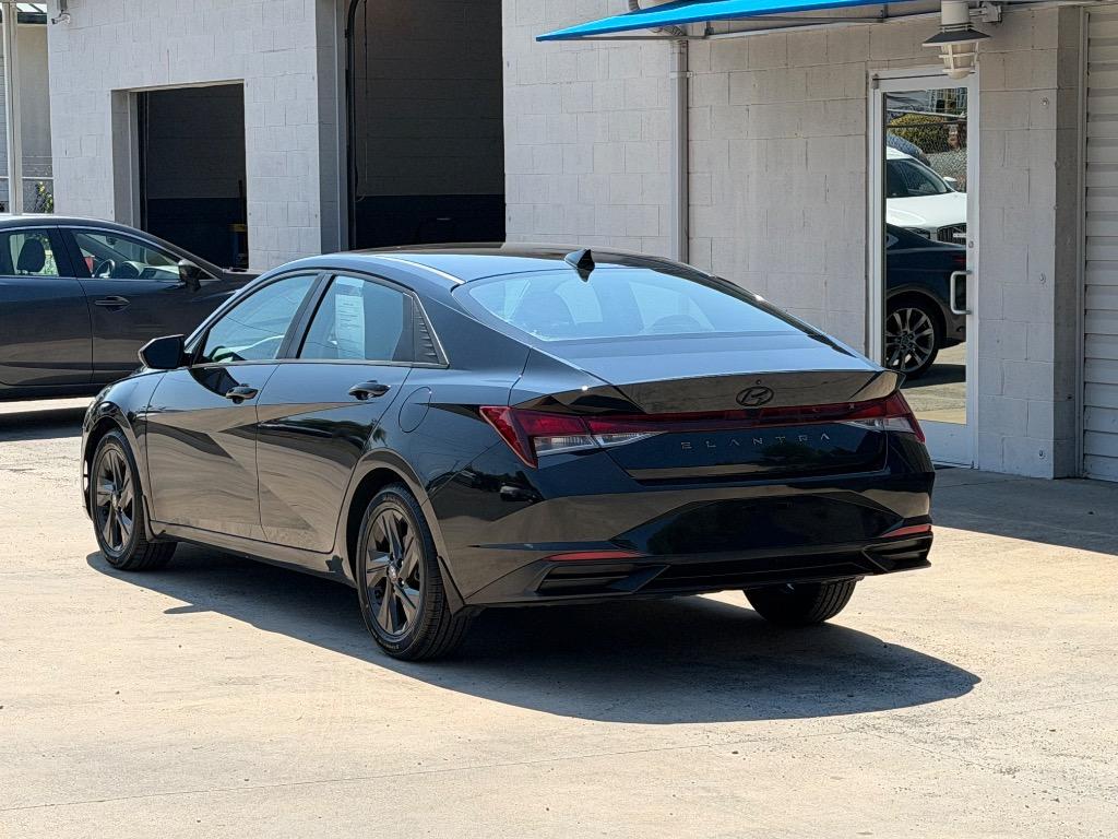 2022 Hyundai Elantra - $14,900