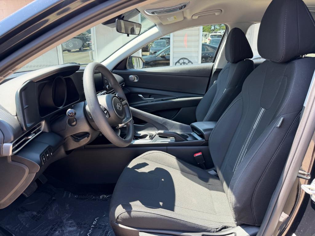 2022 Hyundai Elantra - $14,900