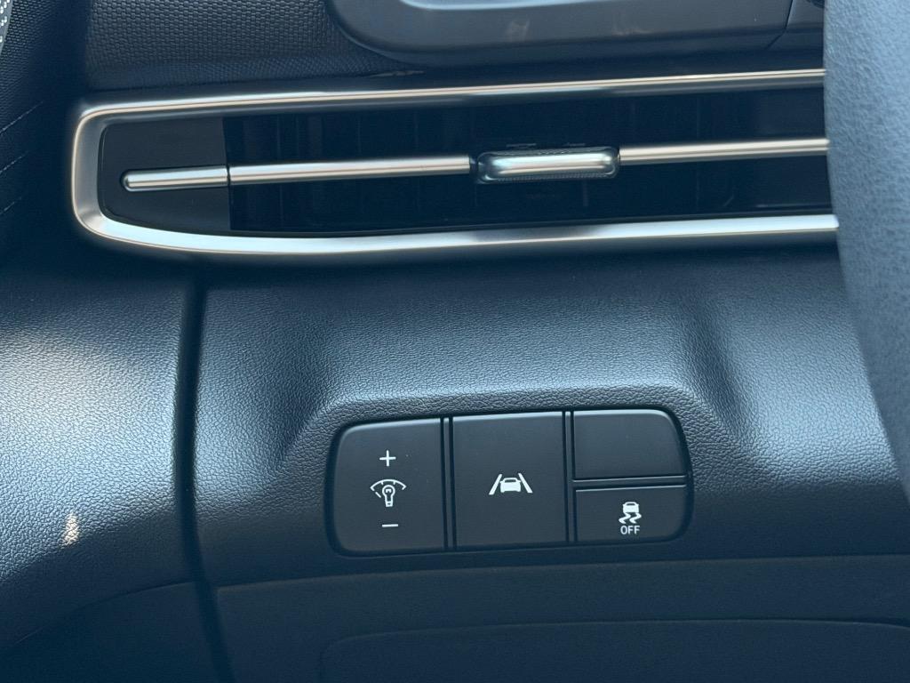 2022 Hyundai Elantra - $14,900