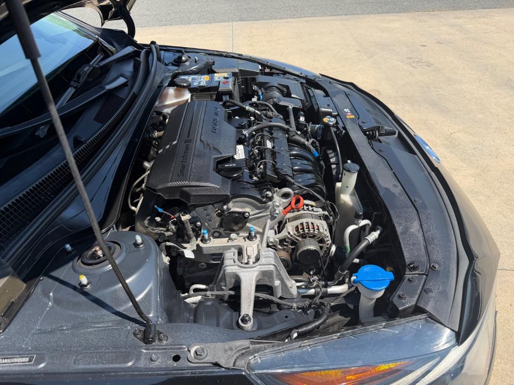 2022 Hyundai Elantra - $14,900