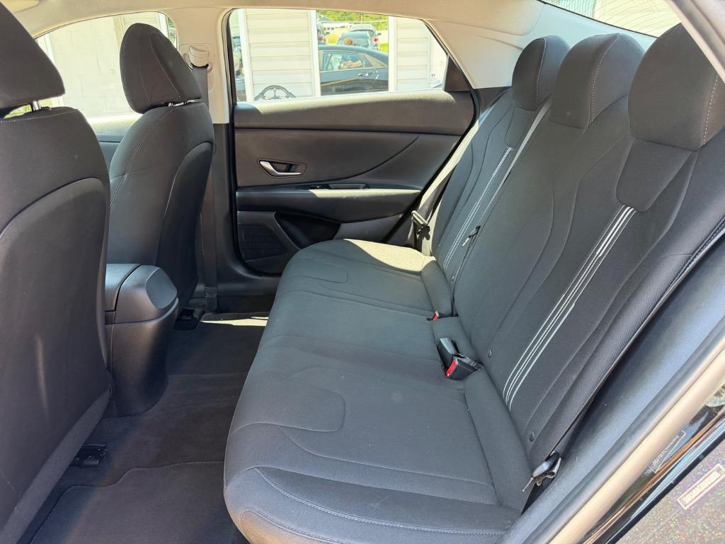 2022 Hyundai Elantra - $14,900