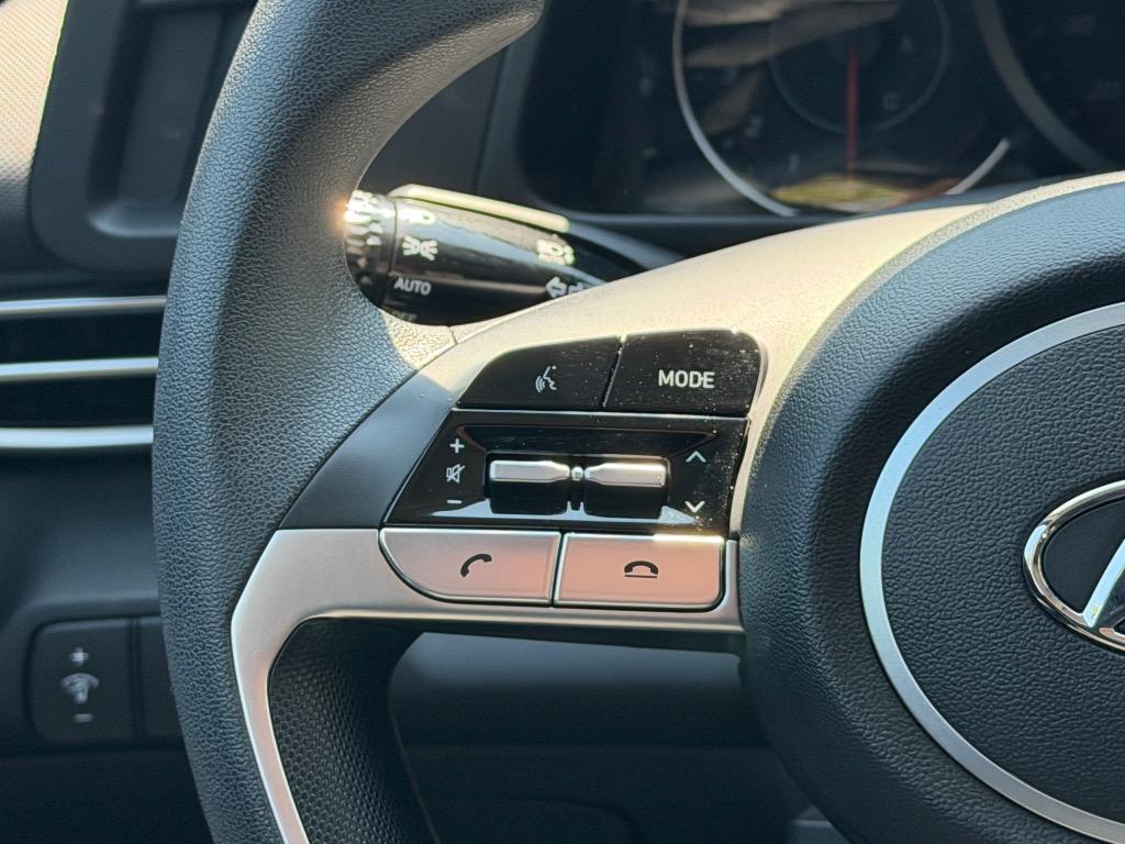 2022 Hyundai Elantra - $14,900