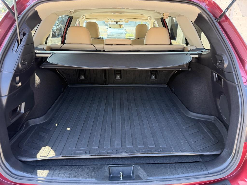2017 Subaru Outback - $15,400