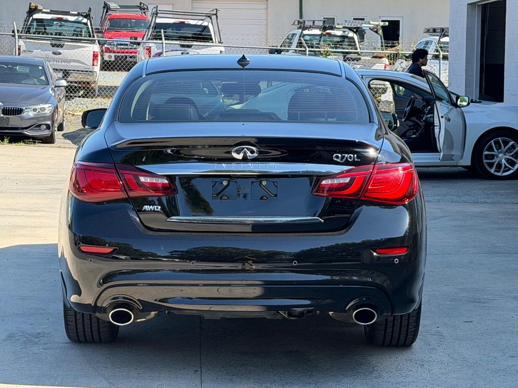 2017 INFINITI Q70 - $18,833