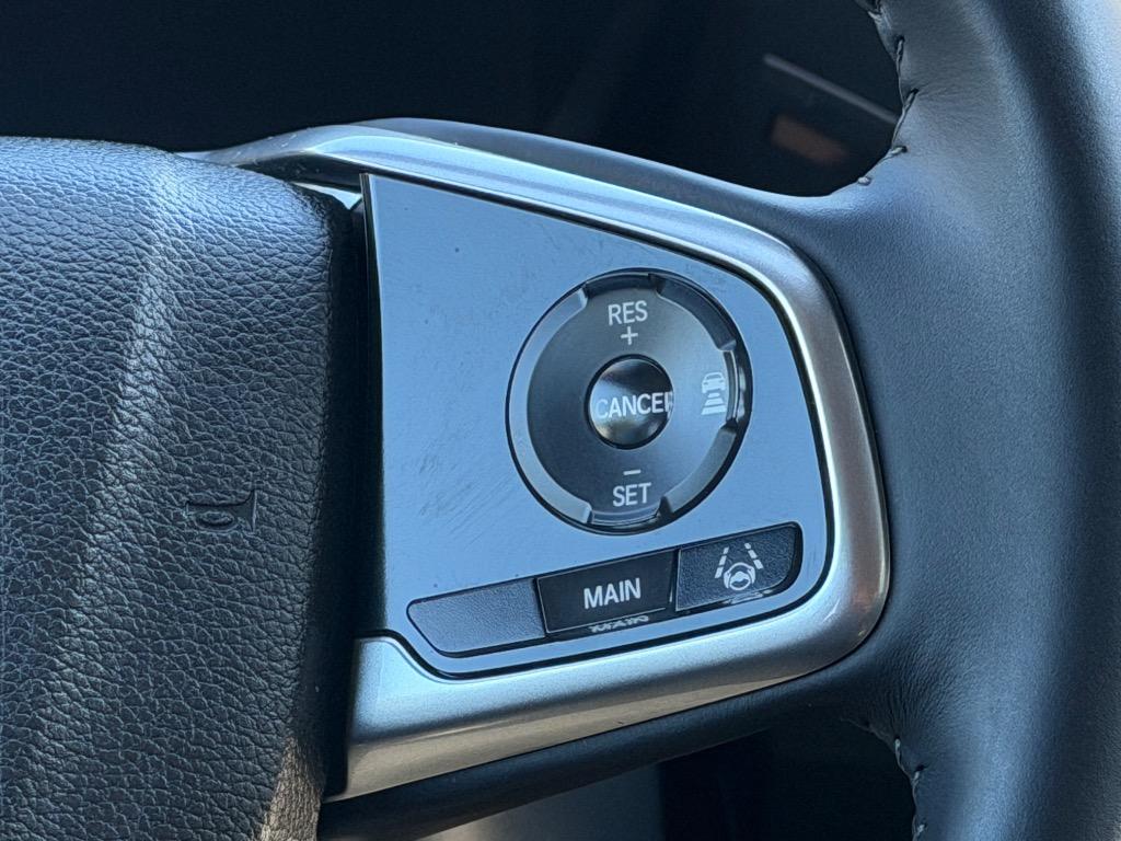 2017 Honda CR-V - $16,720