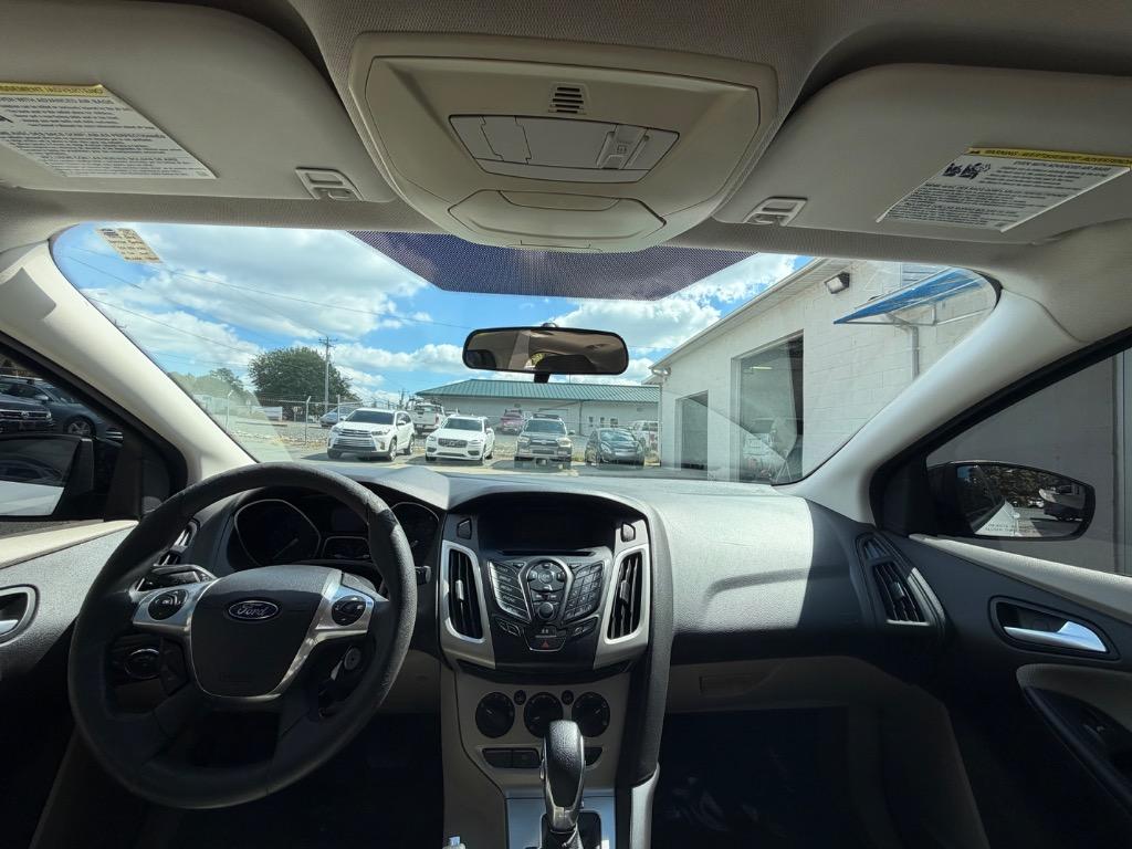 2014 Ford Focus - $4,490