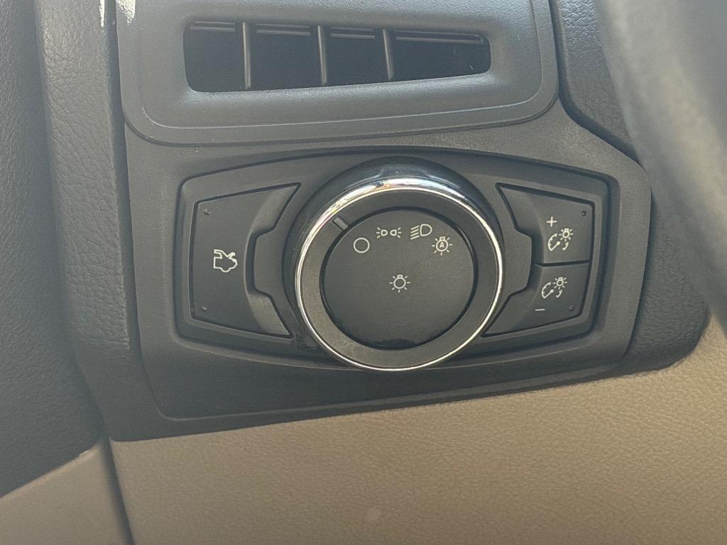 2014 Ford Focus - $4,490