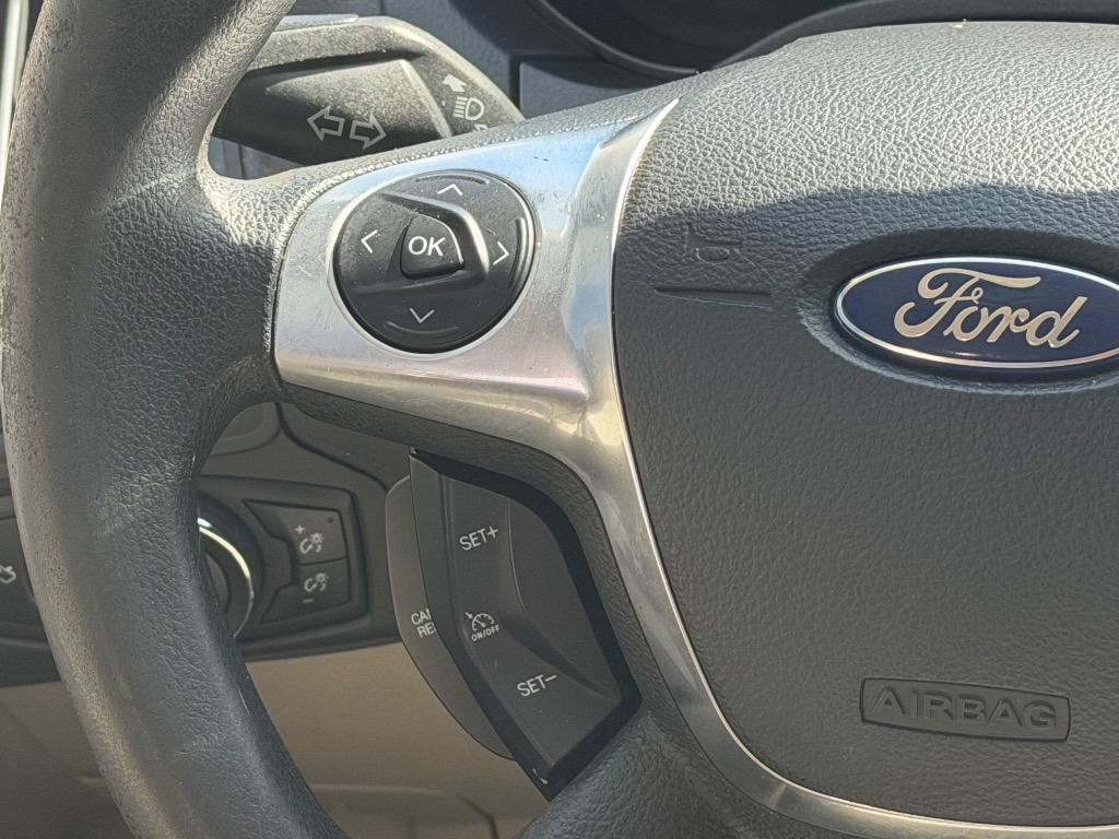2014 Ford Focus - $4,490