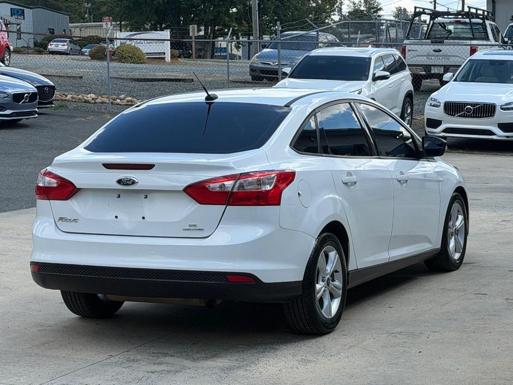 2014 Ford Focus - $4,490