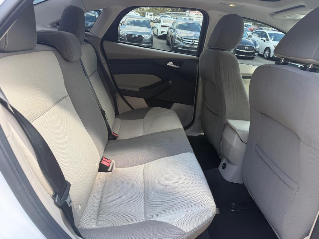 2014 Ford Focus - $4,490