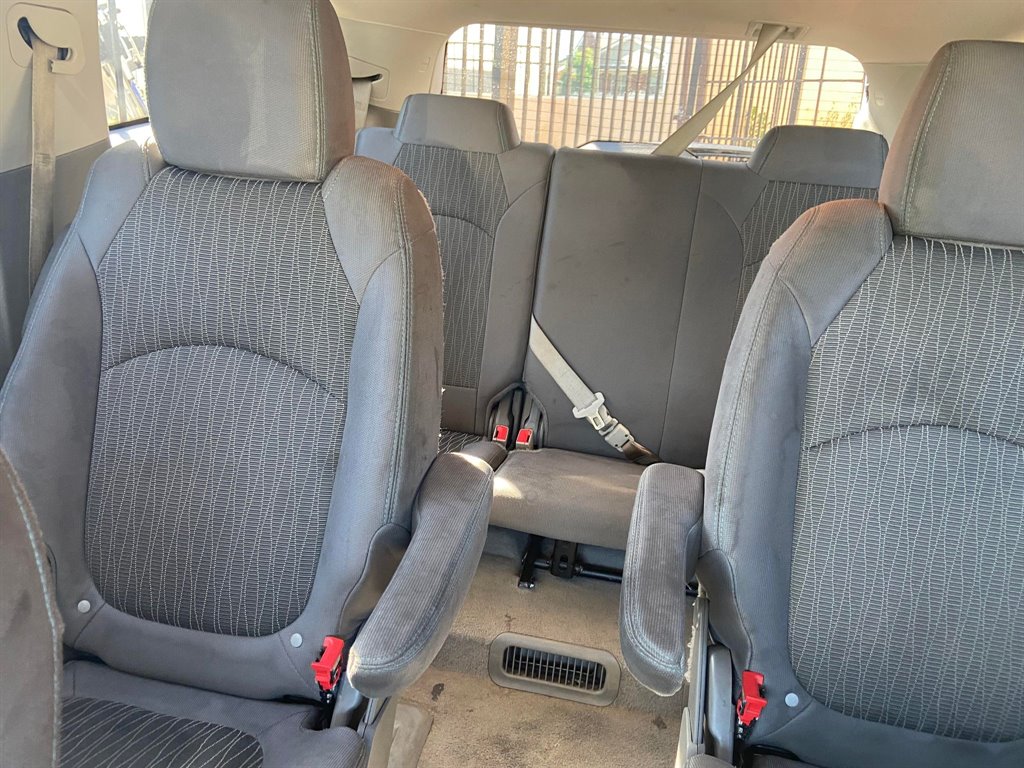 2016 Chevrolet Traverse - $9,500
