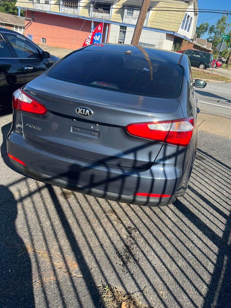2016 Kia Forte - $5,000