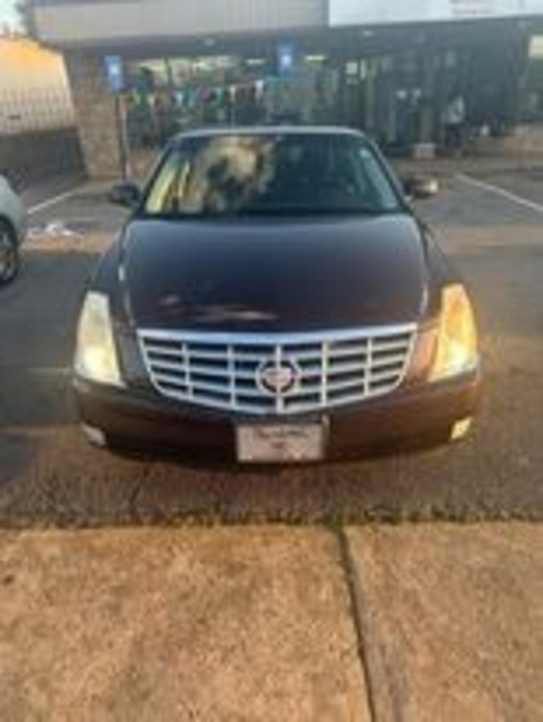 2008 Cadillac DTS - $6,000