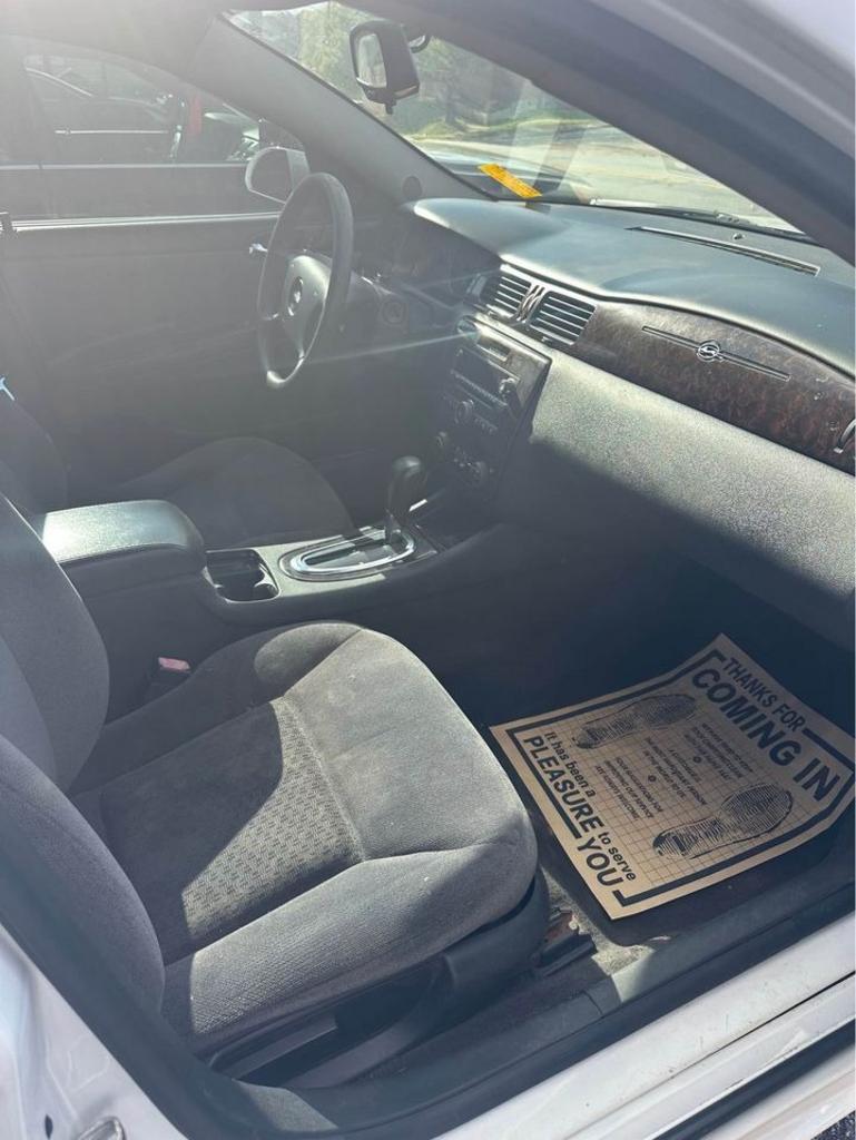 2016 Chevrolet Impala Limited LT photo