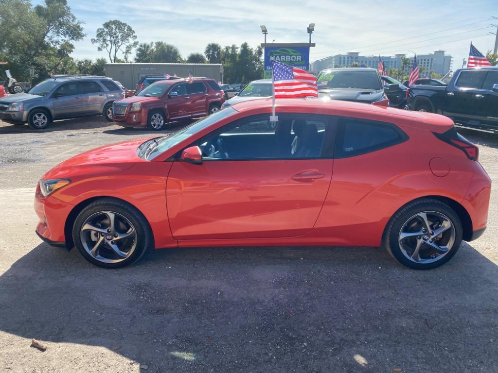 2020 Hyundai Veloster photo