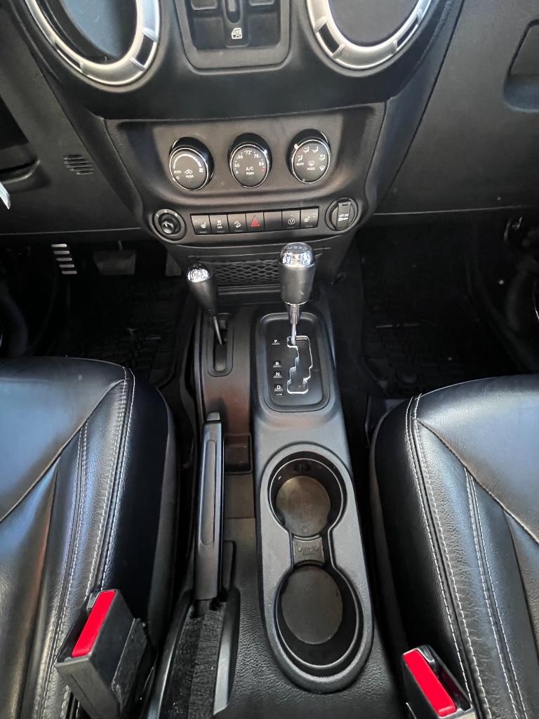 2017 Jeep Wrangler Unlimited Rubicon HA photo