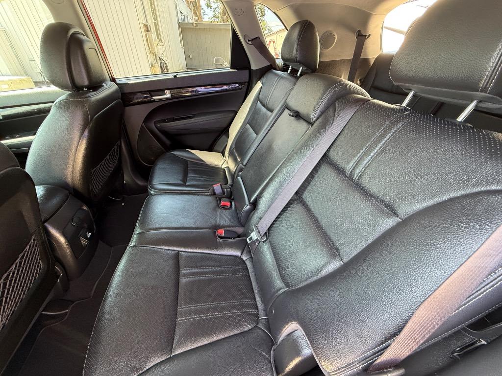 2014 Kia Sorento SX photo