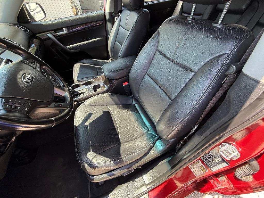 2014 Kia Sorento SX photo