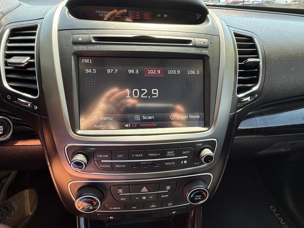 2014 Kia Sorento SX photo