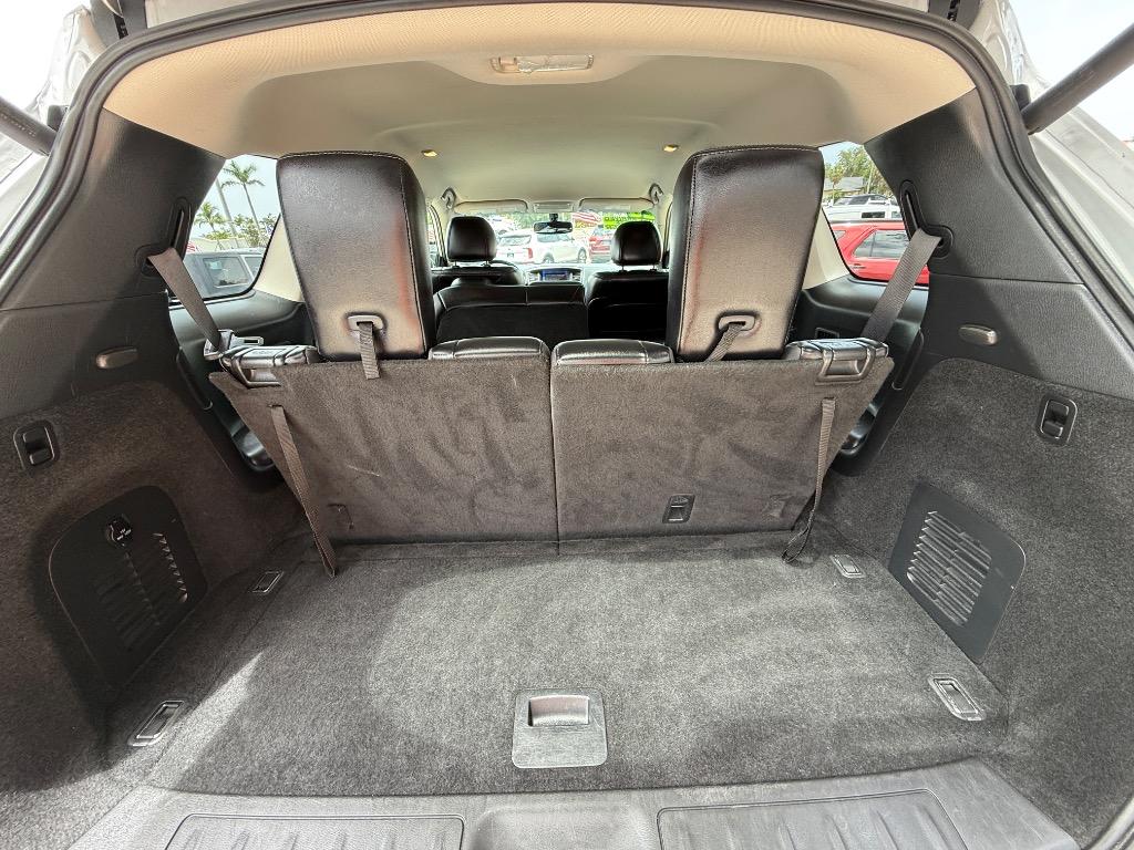 2020 Nissan Pathfinder SL photo