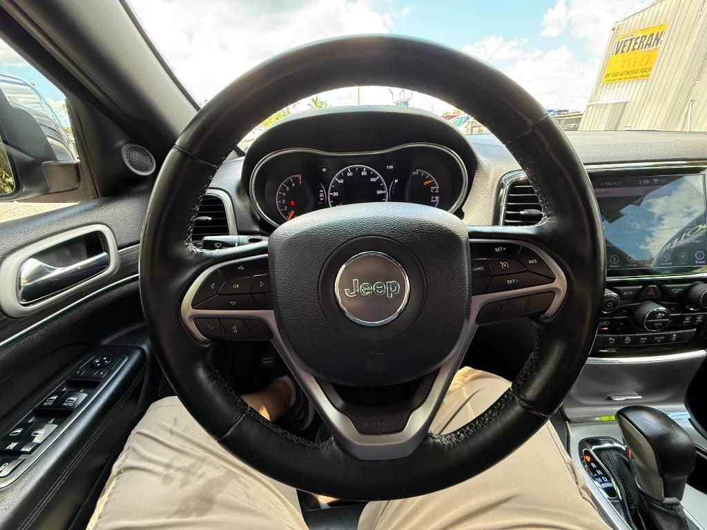 2019 Jeep Cherokee - $25,990