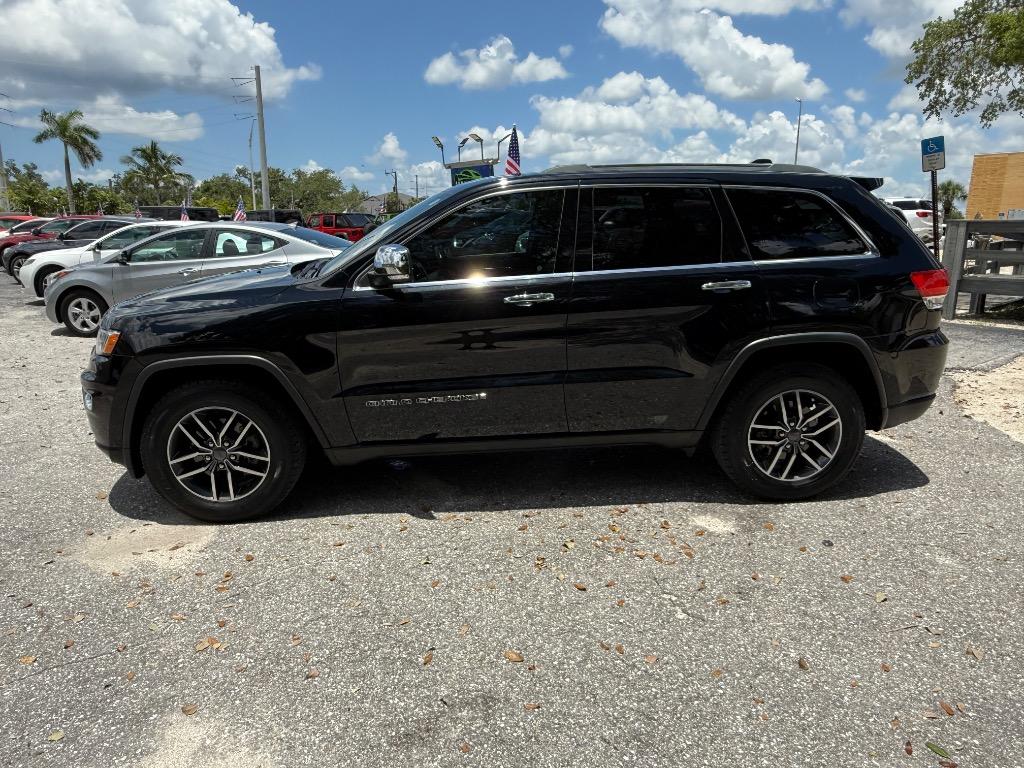 2019 Jeep Cherokee - $25,990