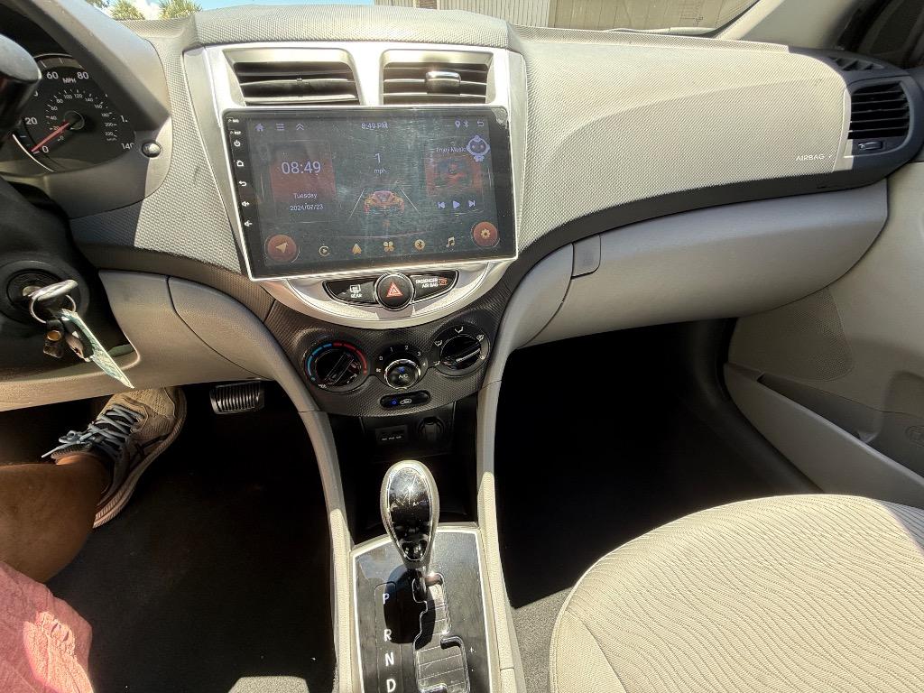 2012 Hyundai Accent