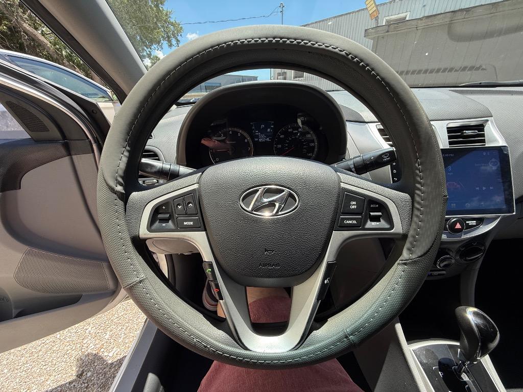 2012 Hyundai Accent