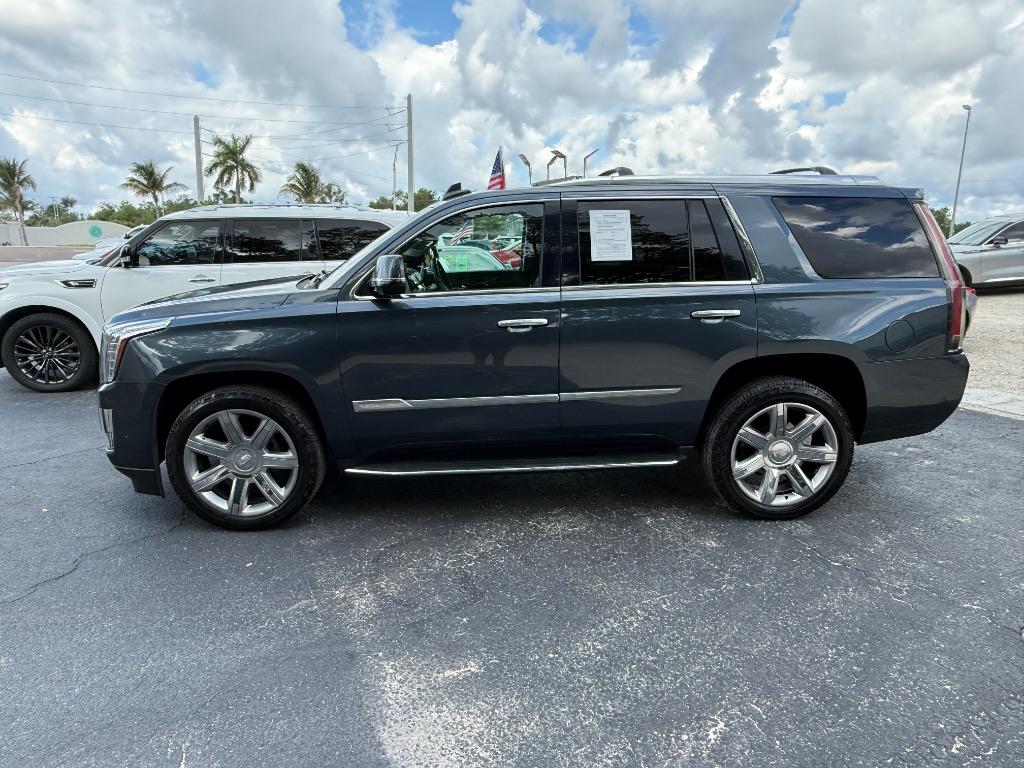 2019 Cadillac Escalade - $34,990